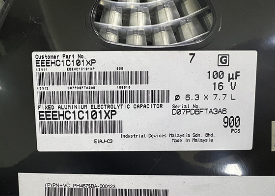 100uF van aluminium Elektrolytische Condensatoren EEEHC1C101XP SMD Spaander Van geïntegreerde schakelingen